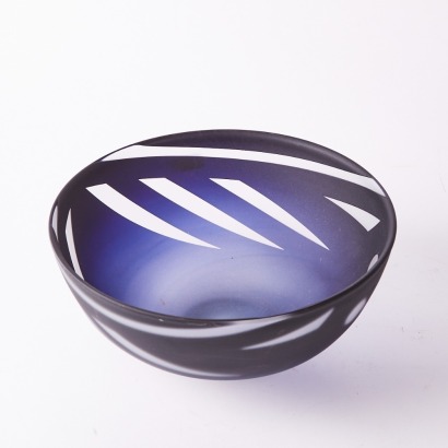 A Purple Atomic Style Art Glass Bowl