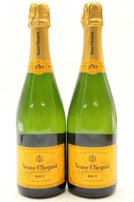 (2) NV Veuve Clicquot Ponsardin Yellow Label Brut, Champagne, France