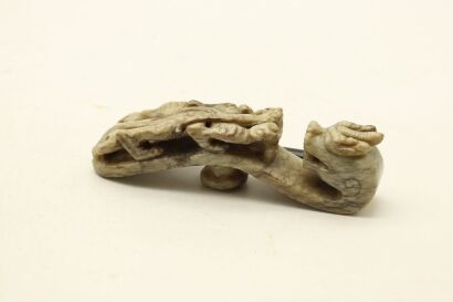 A Chinese Han Dynasty Style Jade Translucent 'Chilong' Belt Hook