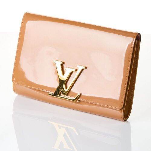 Louis Vuitton, Beige Vernis Louise Clutch