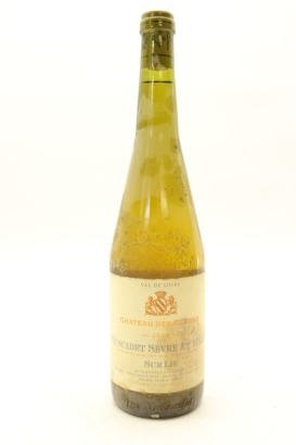(1) 2008 Chateau des Cleons Muscadet Sevre-et-Maine Sur Lie, Loire