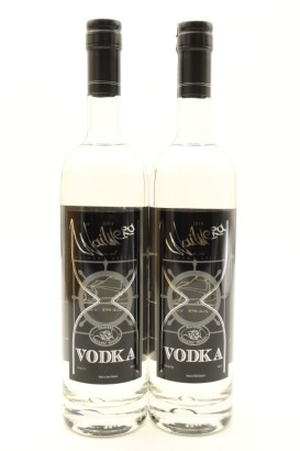 (2) 2014 Waiwera Organic Winery Vodka, 700ml, 40% ABV