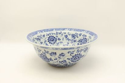 A Chinese Jingdezhen Blue and White ' Flowers' Bowl