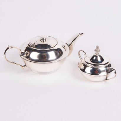 An Art Deco Style Teapot and Sugar Dish