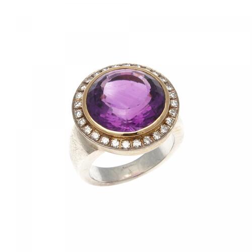 Starke Stuecke Amethyst and Diamond Ring