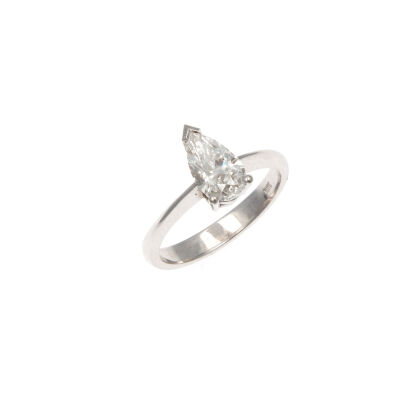 18ct White Gold Pear Shape Diamond Ring