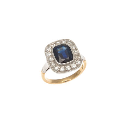 18ct Antique Sapphire and Diamond Ring