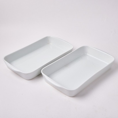 A Pair Of Pilivuyt 31cm rectangle baking dishes. (New) Made in France