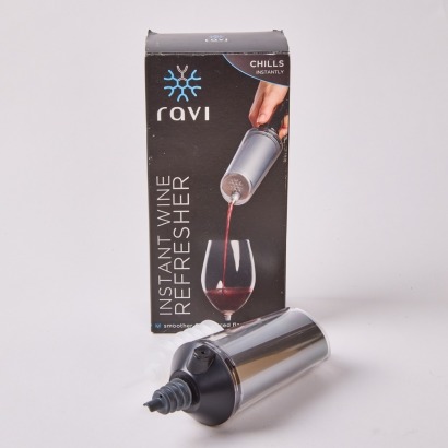 A Boxed Ravi Instant Wine Refresher