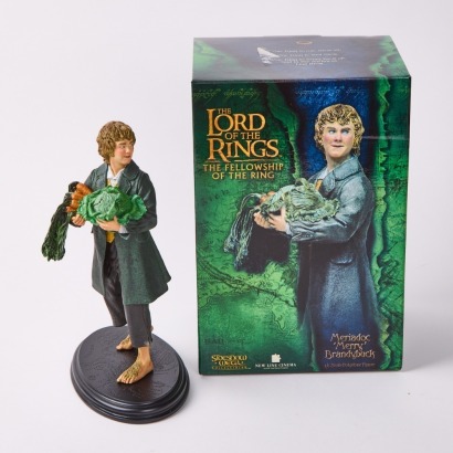 A Lord of The Rings The Fellowship of the Ring Meriadoc 'Merry' Brandybuck 1/6 Scale Polystone Figure