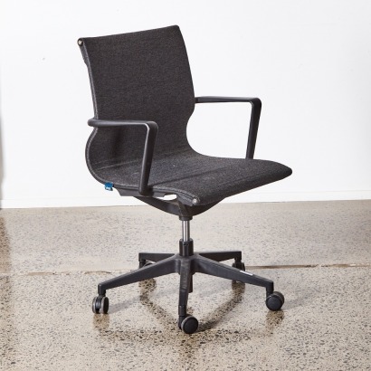 A Buro Diablo Desk Chair