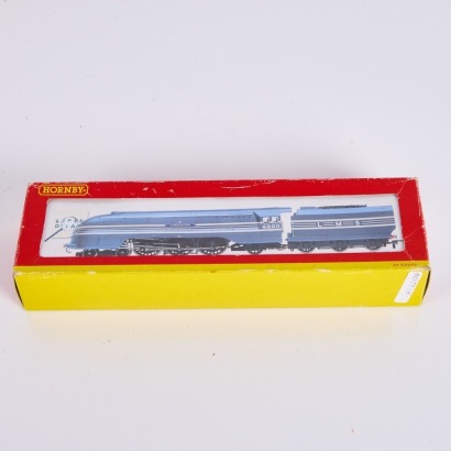 A Hornby R 2206 LMS 4-6-2 Coronation Class 6220 Locomotive