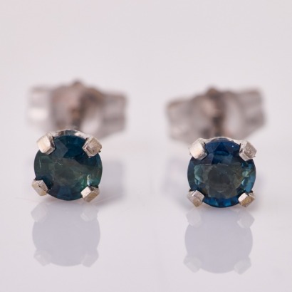 14ct White Gold, 3.50mm Blue Sapphire Stud Earrings