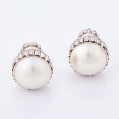 Christian Dior, Dior Mise En Dior Tribales Faux Pearl Earrings with Box