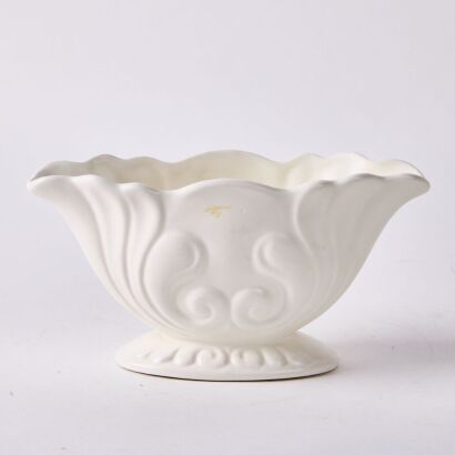 A Crown Lynn Mantle Vase, Shape #104