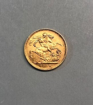 A 1900 Gold Sovereign 