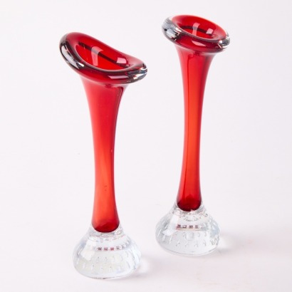 A Pair Of Tulip Art Glass Vases