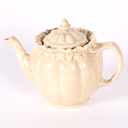 A Temuka Teapot Signed T N Lovatts