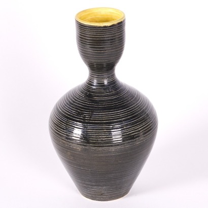 A Crown Lynn Daniel Steenstra Hand Potted Vase, Shape Number 6