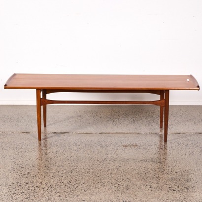 An Airest Coffee Table