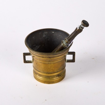 A Vintage Brass Mortar & Pestle