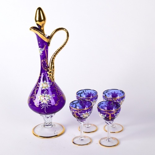 A Lavorazione Venetian Glass Decanter and Glasses