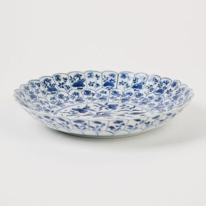 A Chinese Kangxi Year Blue and White 'Floral' Chrysanthemum-shaped Dish