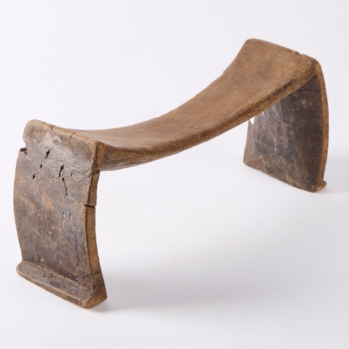 A Kali Hahapo Headrest, Tonga