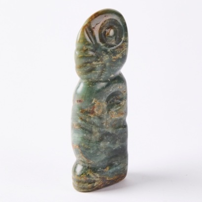 A Pounamu Atua Figure, Aotearoa