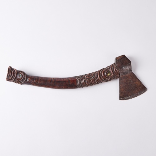 A Pātītī Axe, Aotearoa