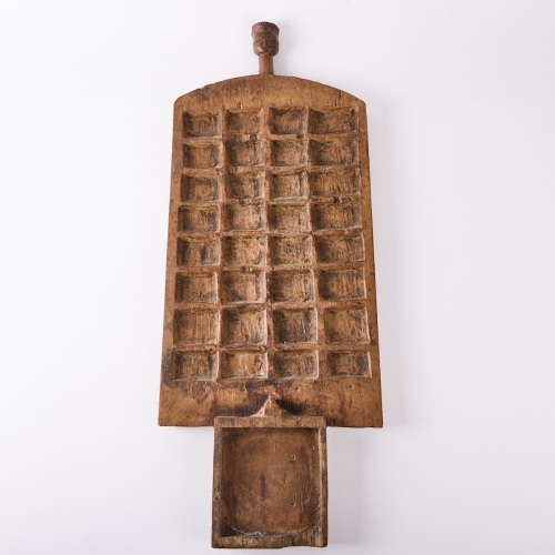 A Worlley Game Board, Yacouba Tribe, Democratic Republic of Congo