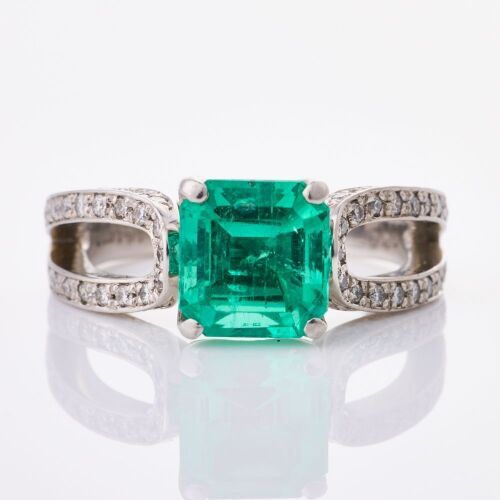 Platinum, Modern, 1.91ct Emerald / .49ct Diamond Set Ring