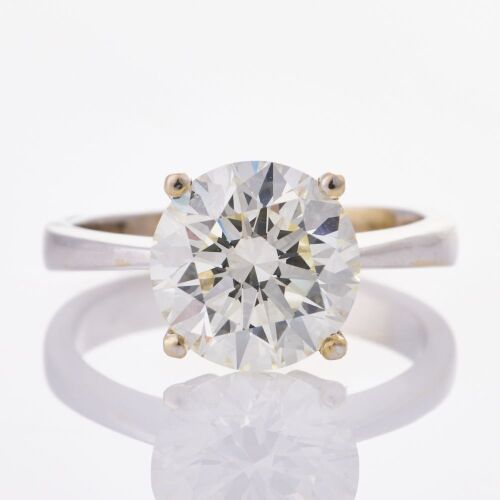 18ct White Gold / Platinum, 3.01ct Solitaire Diamond Ring