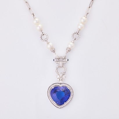 18ct White Gold, Magnificent 21.80ct Tanzanite / .89ct Diamond Pendant on a 48cm, 6.5mm Akoya Pearl /.42ct Diamond Set Chain