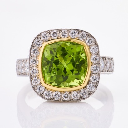 Platinum / 22ct Yellow Gold, Modern, 4.87ct Peridot / .84ct Diamond Ring - As new