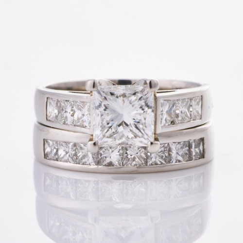 Platinum, Modern, 1.95ct Princess Cut Diamond Ring with Matching .67ct Diamond Set Band