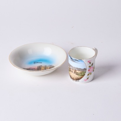 A Pair of Early Auckland Porcelain Souvenirs