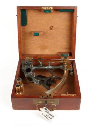 A Vintage WWI Sextant by 'Kelvin Bottomley & Baird', Glasgow
