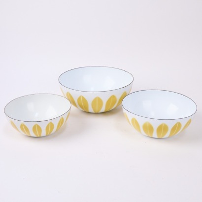 A Trio of Medium to Large Catherineholm Bowls