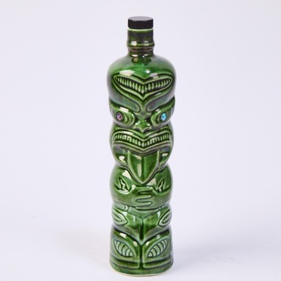 A Ti-Toki Tekoteko Bottle by Ruth Hirst & Karuna Douglas