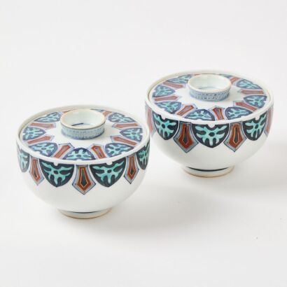 A Pair Of Japanese Early-Mid 20th Century Blue And White Painted Teacups With Lid (Jin Xiang Stamp)