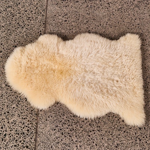 A Large NZ Sheepskin Rug