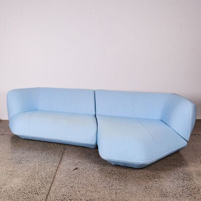 A 552 Floe Insel Sofa Design By Patricia Urquiola For Cassina