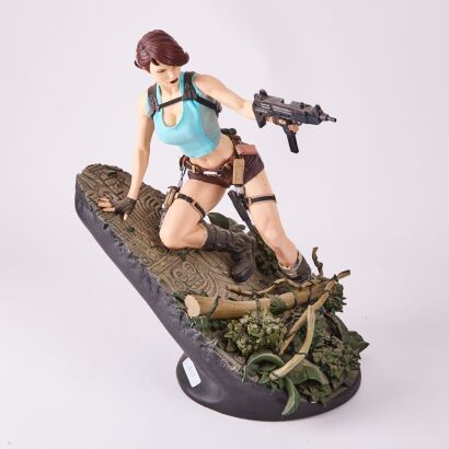 A Lara Croft Guardian of Light Premium Format Figure Slideshow Collectable, Limited Edition 1024 of 1500 A/F