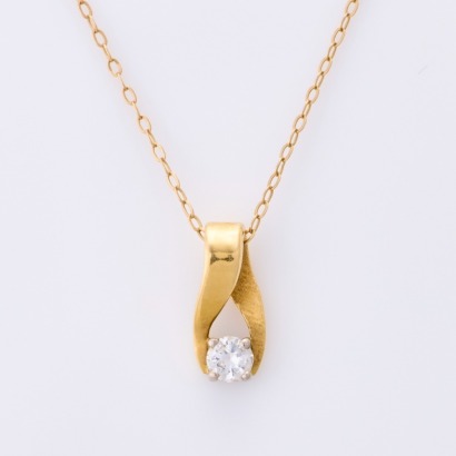 9ct Yellow Gold, .09ct Diamond Pendant, on 45cm, 9ct Yellow Gold Chain