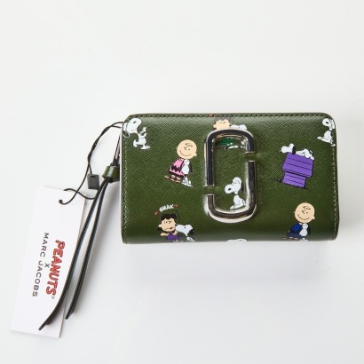 Marc Jacobs x Peanuts Khaki Green Wallet - As new