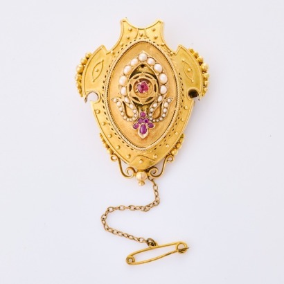 15ct Yellow Gold, Victorian, Seed Pearl, Red Doublet Mourning Brooch