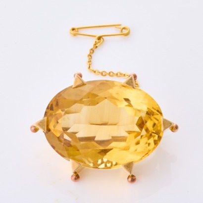 15ct Yellow Gold, Vintage, Large Oval Mixed Cut Citrine Brooch