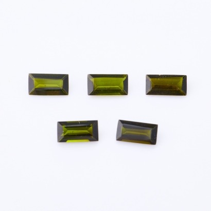 Loose Parcel of Five Calibrated, 3.60ct Dark Green Tourmalines