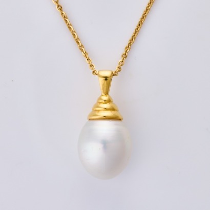 18ct Yellow Gold, 20mm South Sea Pearl Pendant on 45cm Chain